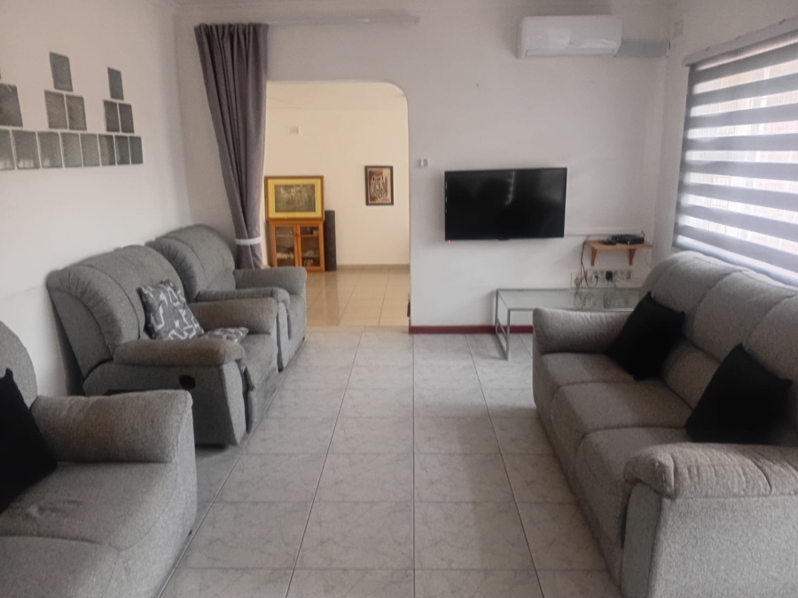 5 Bedroom Property for Sale in Isipingo Hills KwaZulu-Natal