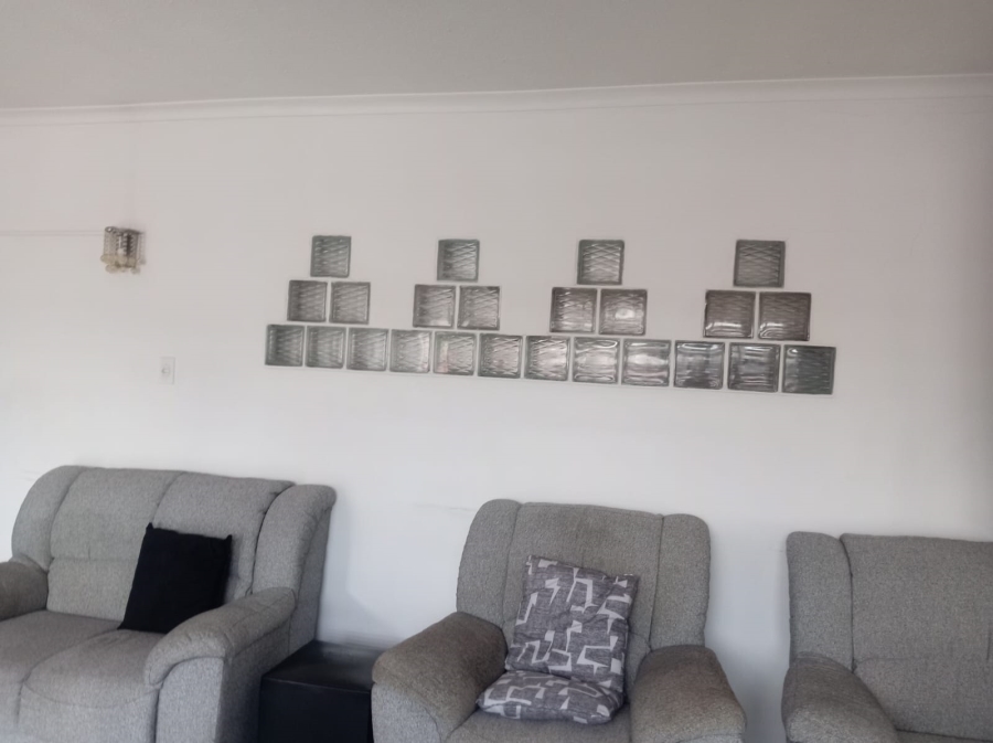 5 Bedroom Property for Sale in Isipingo Hills KwaZulu-Natal