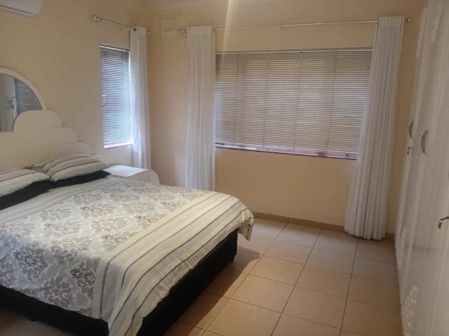 5 Bedroom Property for Sale in Isipingo Hills KwaZulu-Natal