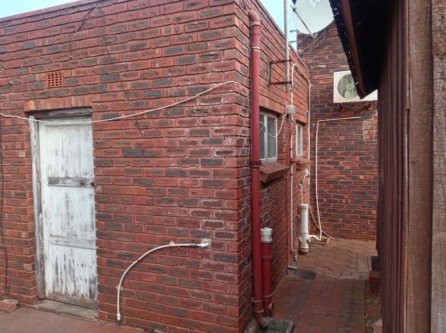 5 Bedroom Property for Sale in Isipingo Hills KwaZulu-Natal