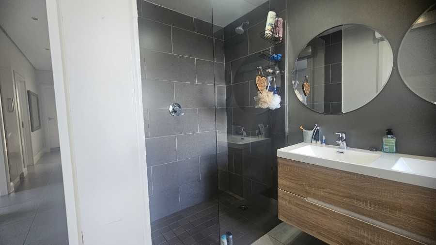 3 Bedroom Property for Sale in Palm Lakes Estate KwaZulu-Natal