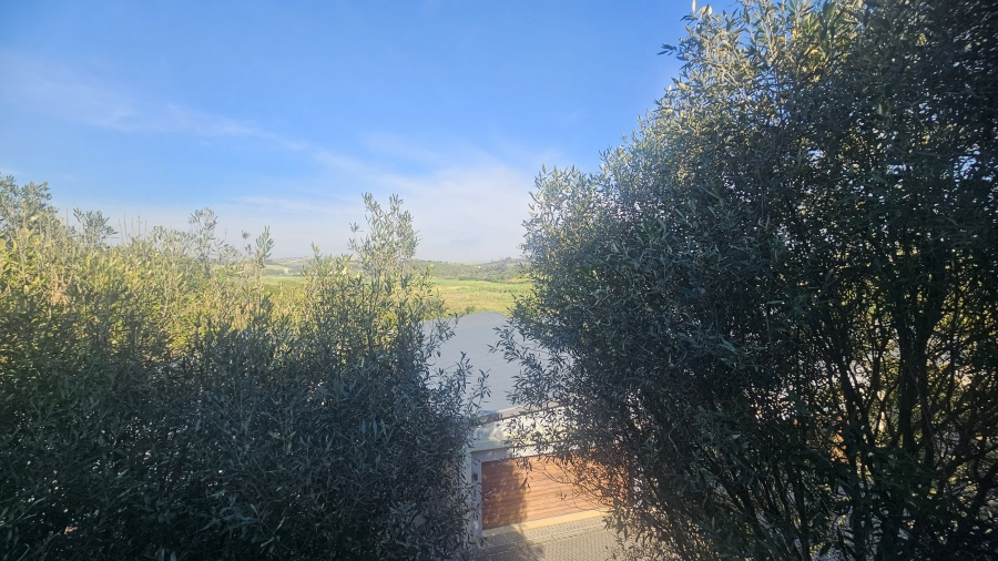 3 Bedroom Property for Sale in Palm Lakes Estate KwaZulu-Natal