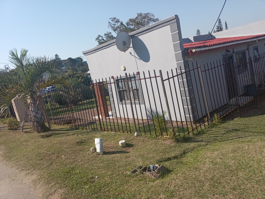 3 Bedroom Property for Sale in Lovu KwaZulu-Natal