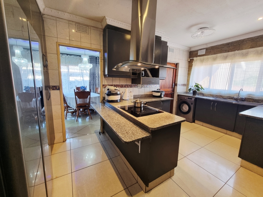 4 Bedroom Property for Sale in Grantham Park KwaZulu-Natal