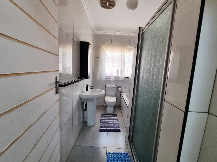 4 Bedroom Property for Sale in Grantham Park KwaZulu-Natal
