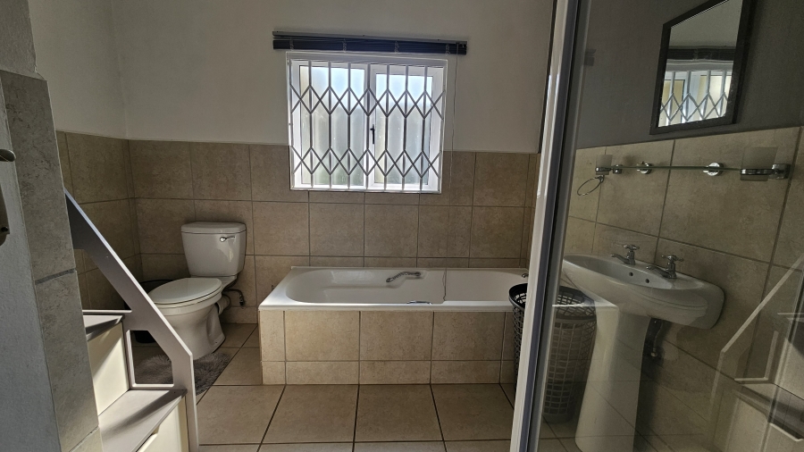 5 Bedroom Property for Sale in Ballito Central KwaZulu-Natal