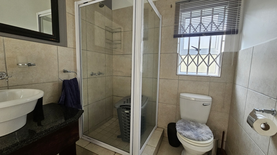 5 Bedroom Property for Sale in Ballito Central KwaZulu-Natal