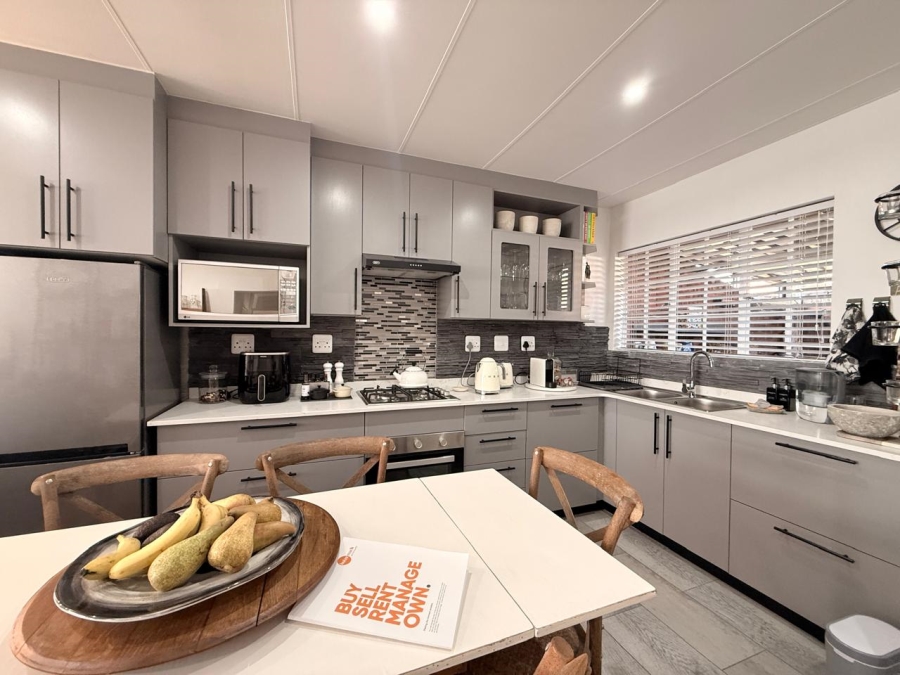 2 Bedroom Property for Sale in Newcastle KwaZulu-Natal