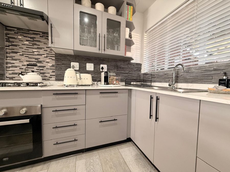 2 Bedroom Property for Sale in Newcastle KwaZulu-Natal