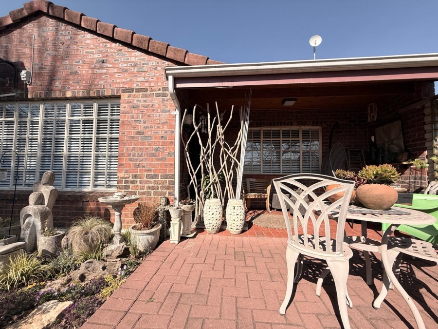 2 Bedroom Property for Sale in Newcastle KwaZulu-Natal