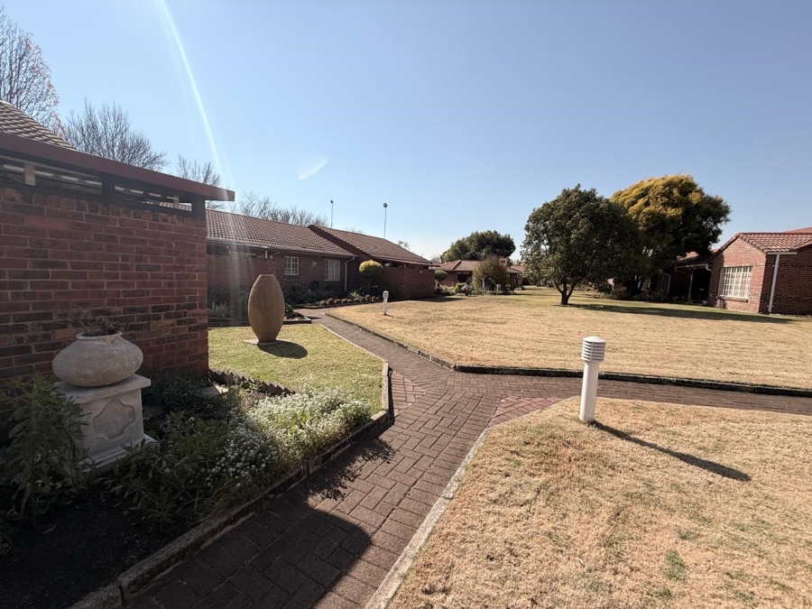 2 Bedroom Property for Sale in Newcastle KwaZulu-Natal
