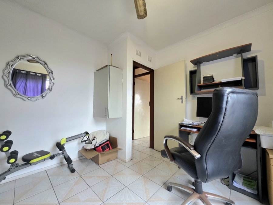 4 Bedroom Property for Sale in Lotus Park KwaZulu-Natal