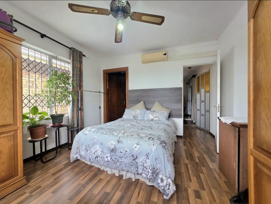 4 Bedroom Property for Sale in Lotus Park KwaZulu-Natal
