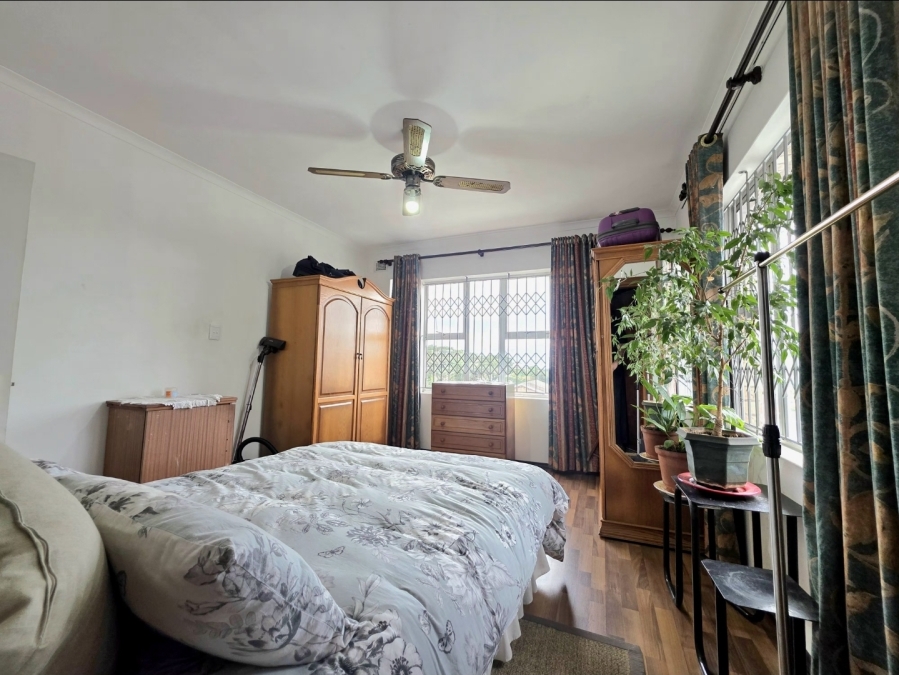 4 Bedroom Property for Sale in Lotus Park KwaZulu-Natal