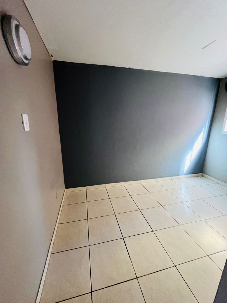 2 Bedroom Property for Sale in Austerville KwaZulu-Natal