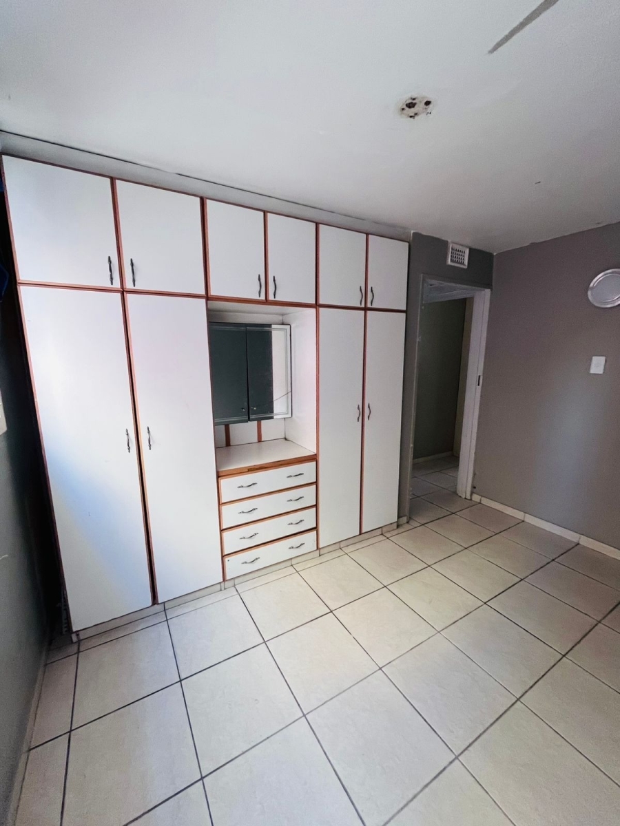 2 Bedroom Property for Sale in Austerville KwaZulu-Natal
