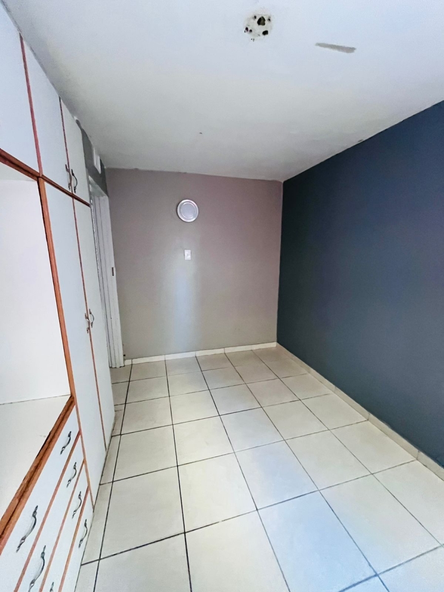 2 Bedroom Property for Sale in Austerville KwaZulu-Natal