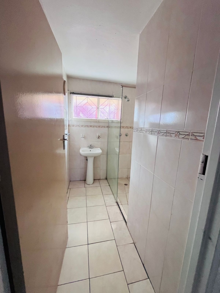 2 Bedroom Property for Sale in Austerville KwaZulu-Natal