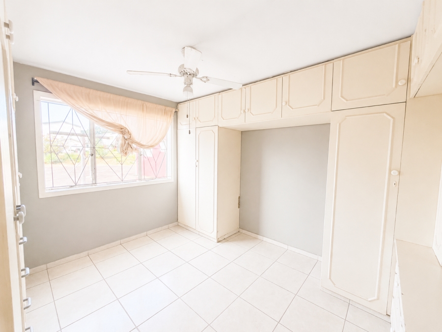2 Bedroom Property for Sale in Austerville KwaZulu-Natal