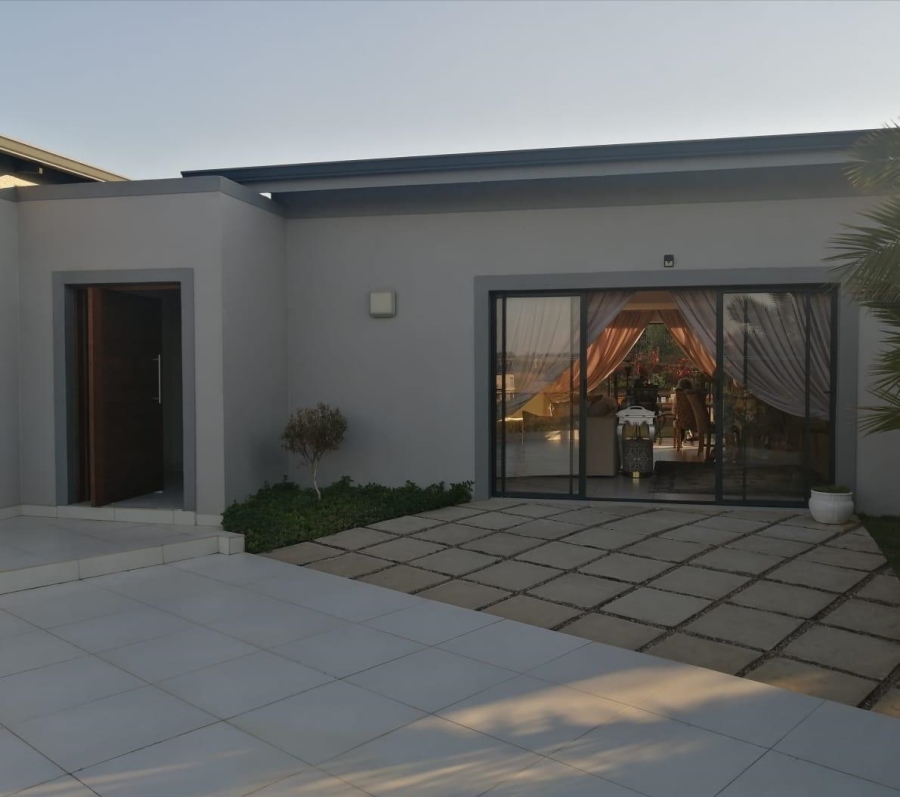 3 Bedroom Property for Sale in Palm Lakes Estate KwaZulu-Natal