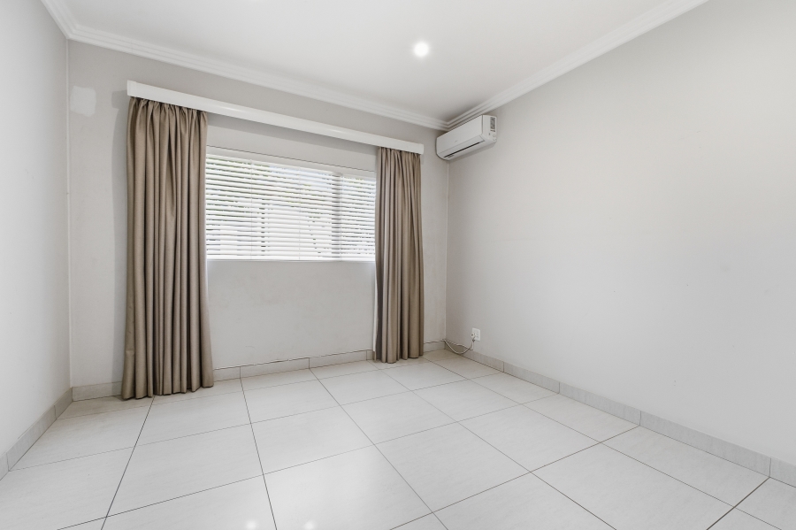 3 Bedroom Property for Sale in Palm Lakes Estate KwaZulu-Natal