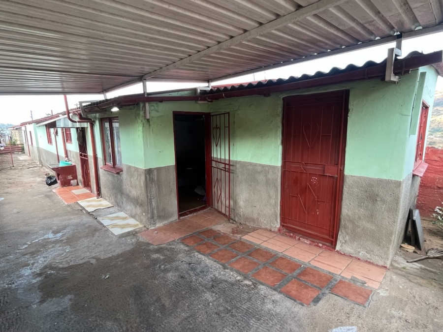 2 Bedroom Property for Sale in Kwandengezi KwaZulu-Natal