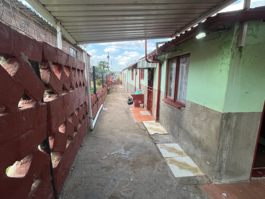 2 Bedroom Property for Sale in Kwandengezi KwaZulu-Natal