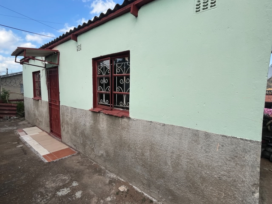 2 Bedroom Property for Sale in Kwandengezi KwaZulu-Natal