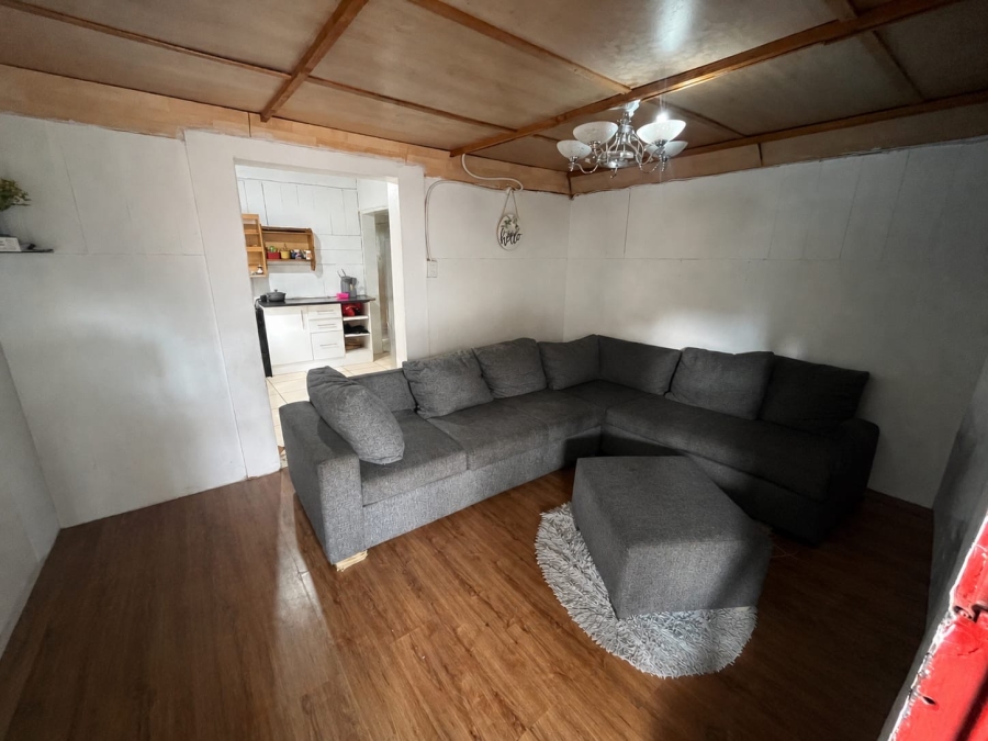 2 Bedroom Property for Sale in Kwandengezi KwaZulu-Natal
