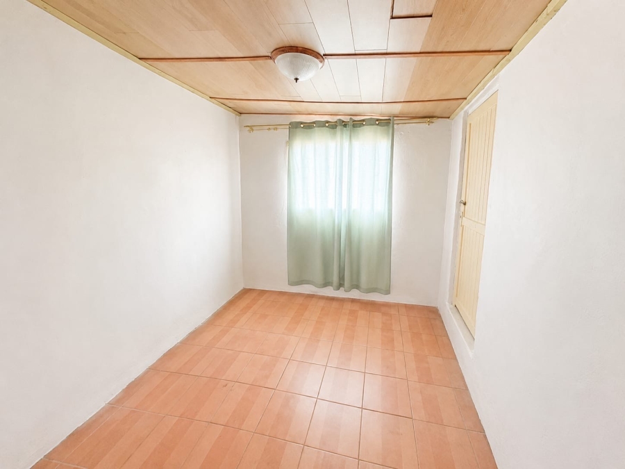 2 Bedroom Property for Sale in Kwandengezi KwaZulu-Natal