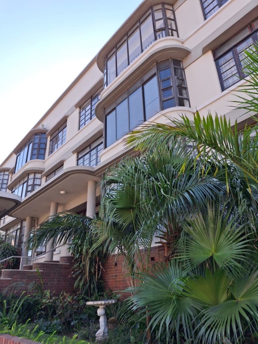 1 Bedroom Property for Sale in Essenwood KwaZulu-Natal