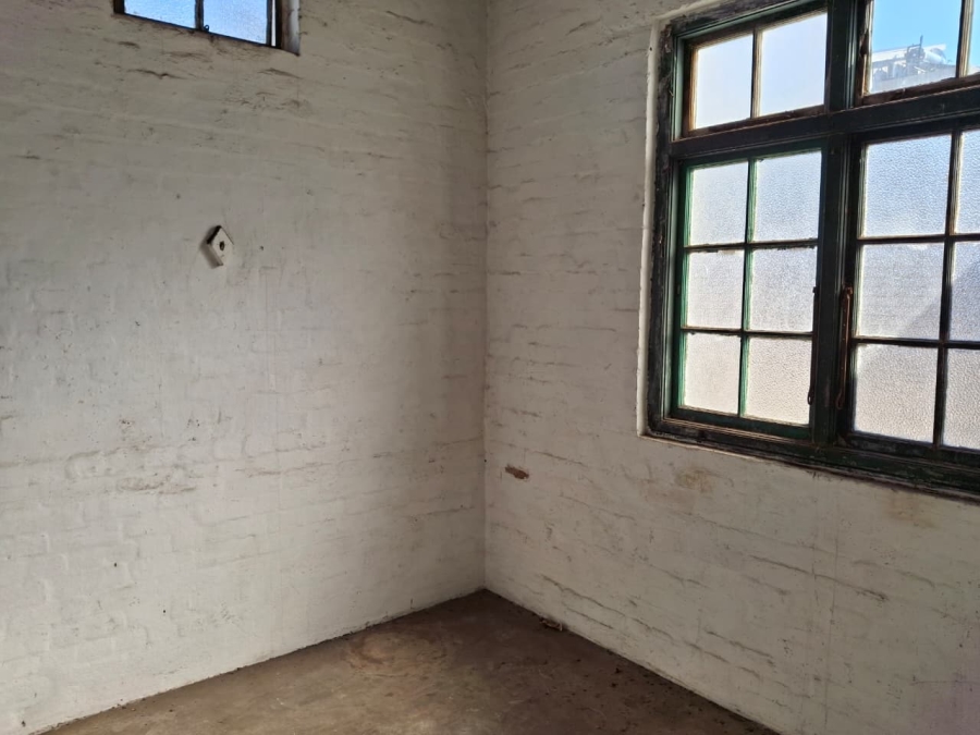 1 Bedroom Property for Sale in Essenwood KwaZulu-Natal