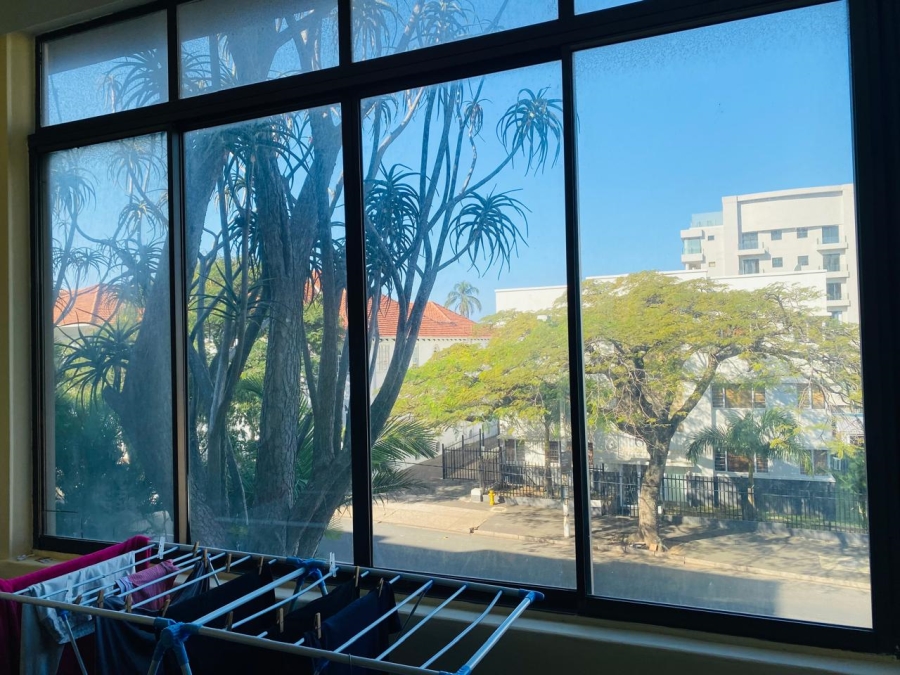 1 Bedroom Property for Sale in Essenwood KwaZulu-Natal