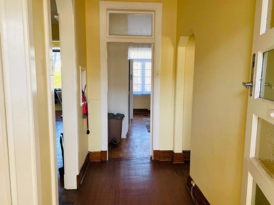 1 Bedroom Property for Sale in Essenwood KwaZulu-Natal