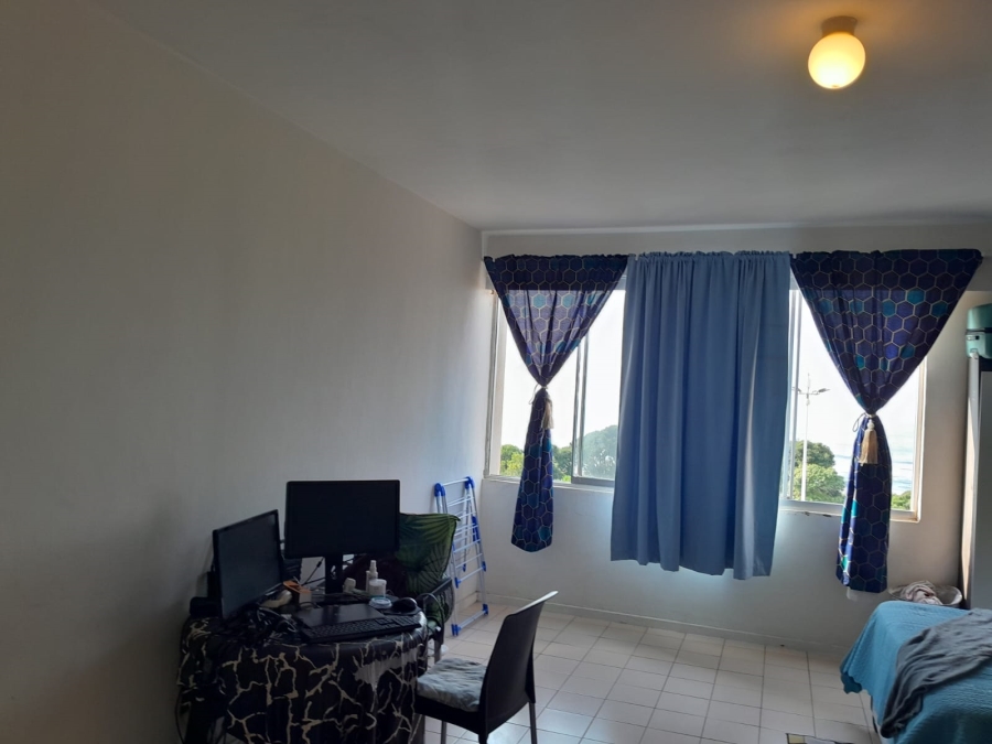 1 Bedroom Property for Sale in North Beach KwaZulu-Natal