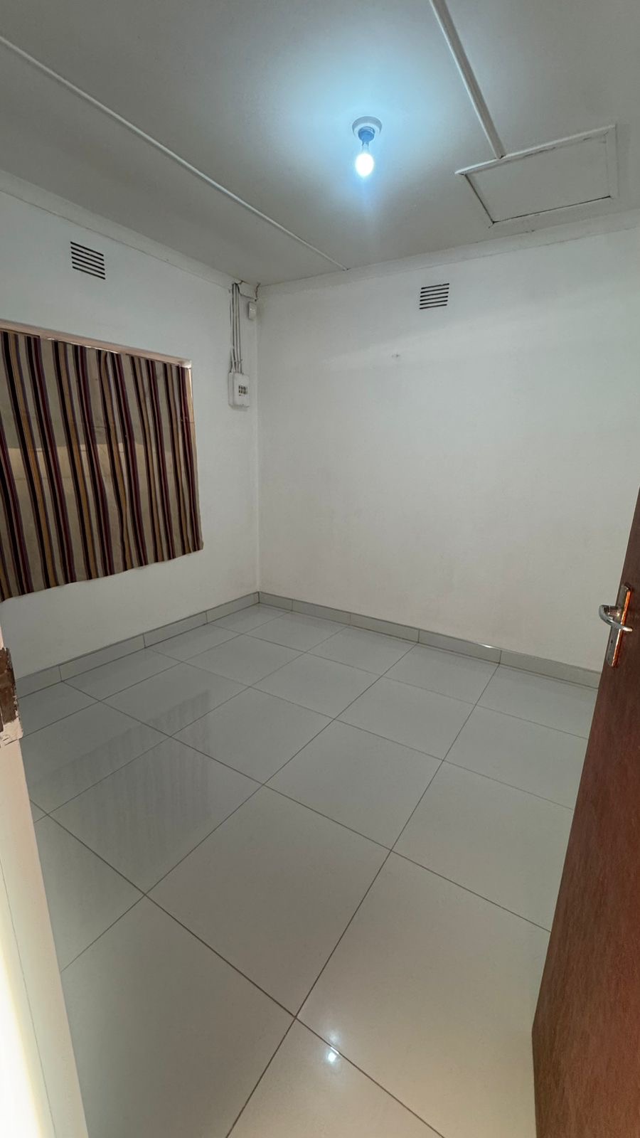 To Let 2 Bedroom Property for Rent in Howick West KwaZulu-Natal