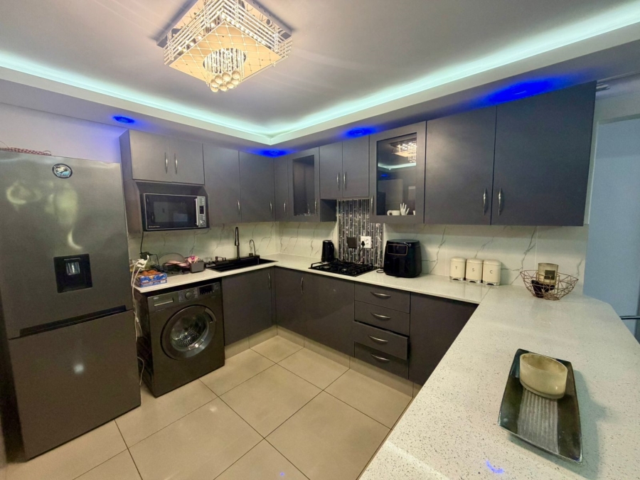 2 Bedroom Property for Sale in Meer En See KwaZulu-Natal