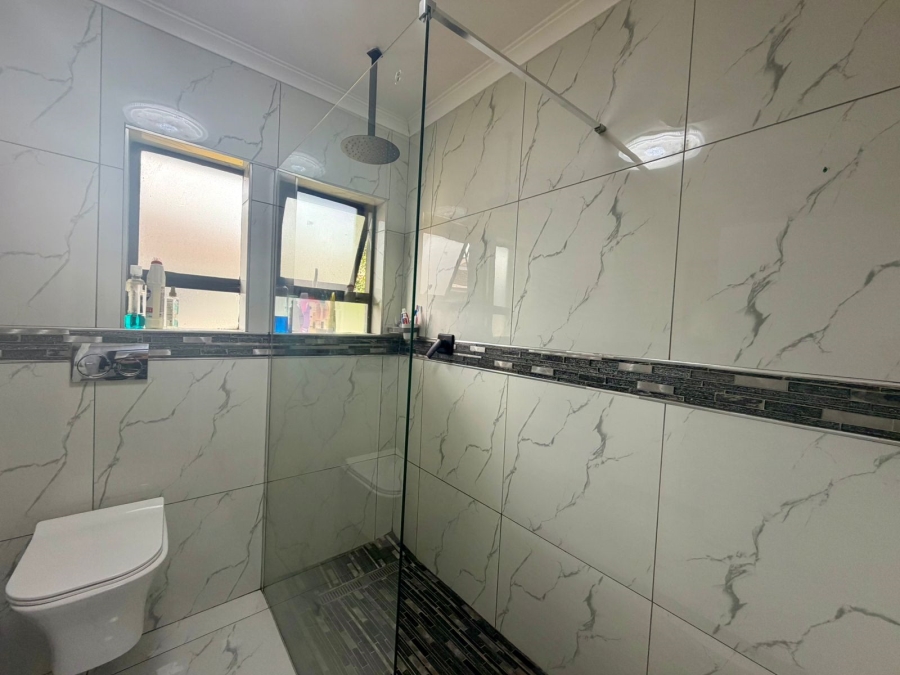 2 Bedroom Property for Sale in Meer En See KwaZulu-Natal