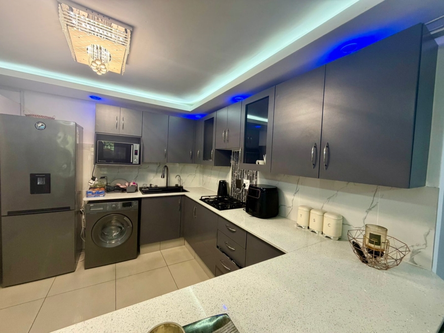2 Bedroom Property for Sale in Meer En See KwaZulu-Natal