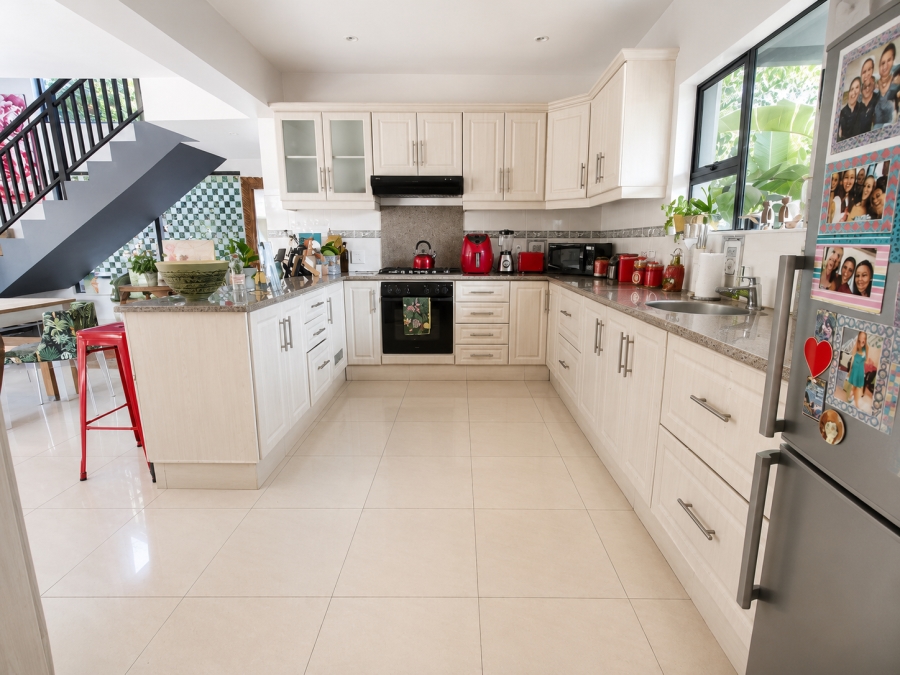 To Let 3 Bedroom Property for Rent in Palm Lakes Estate KwaZulu-Natal