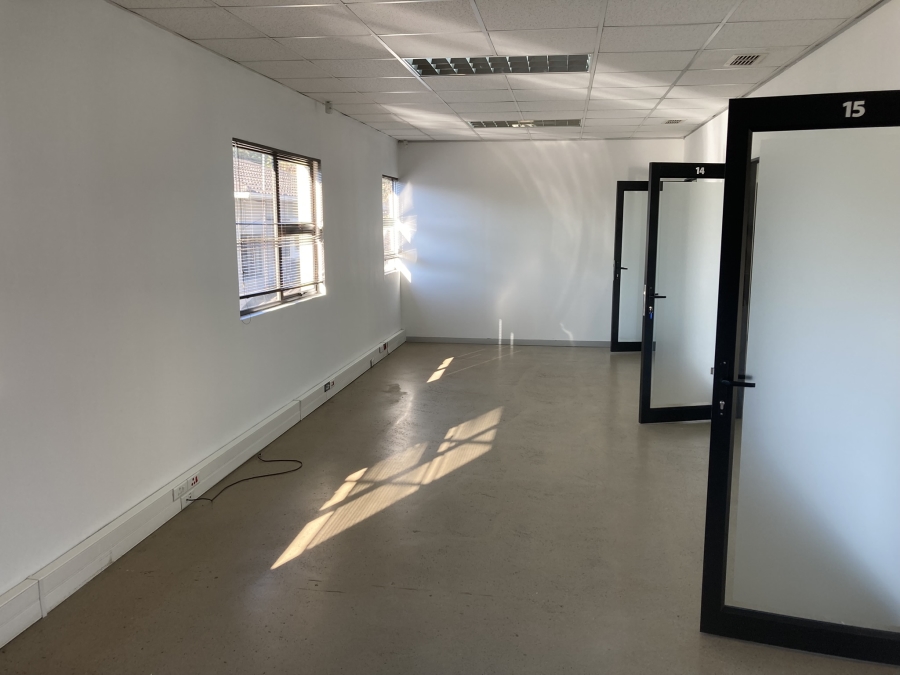 To Let Commercial Property for Rent in Gillitts KwaZulu-Natal