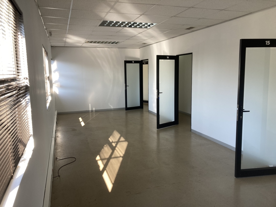 To Let Commercial Property for Rent in Gillitts KwaZulu-Natal
