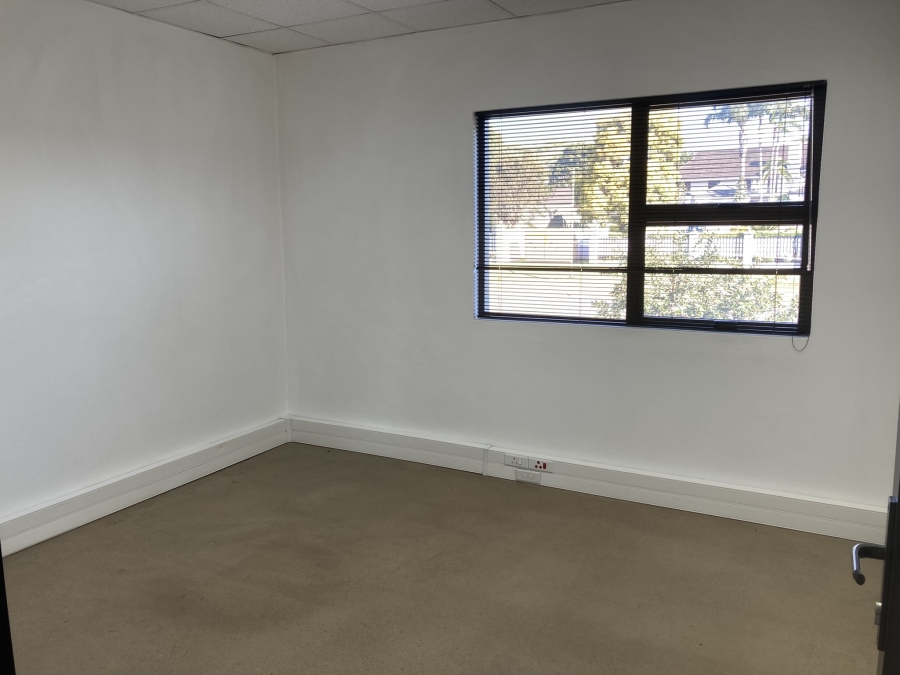 To Let Commercial Property for Rent in Gillitts KwaZulu-Natal