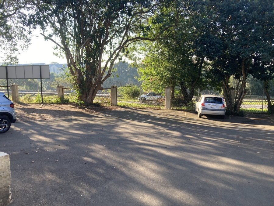 To Let Commercial Property for Rent in Gillitts KwaZulu-Natal