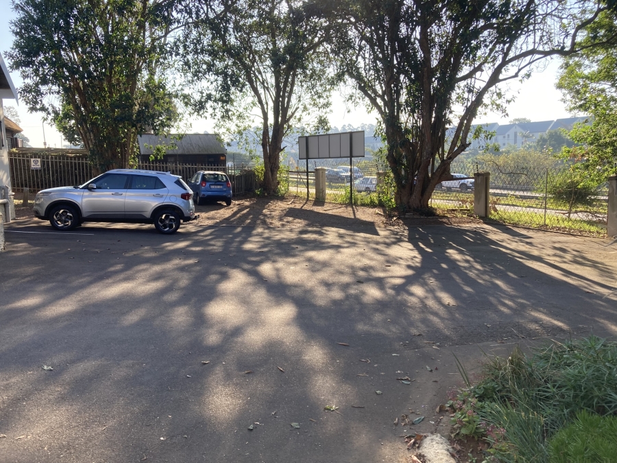 To Let Commercial Property for Rent in Gillitts KwaZulu-Natal