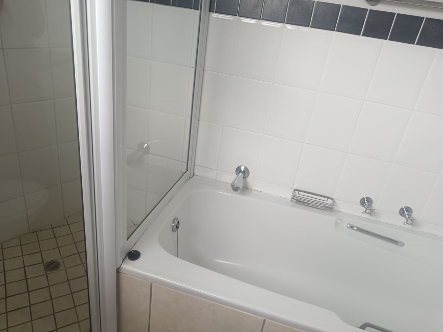 4 Bedroom Property for Sale in Lawrence Rocks KwaZulu-Natal