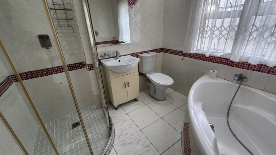 4 Bedroom Property for Sale in Escombe KwaZulu-Natal