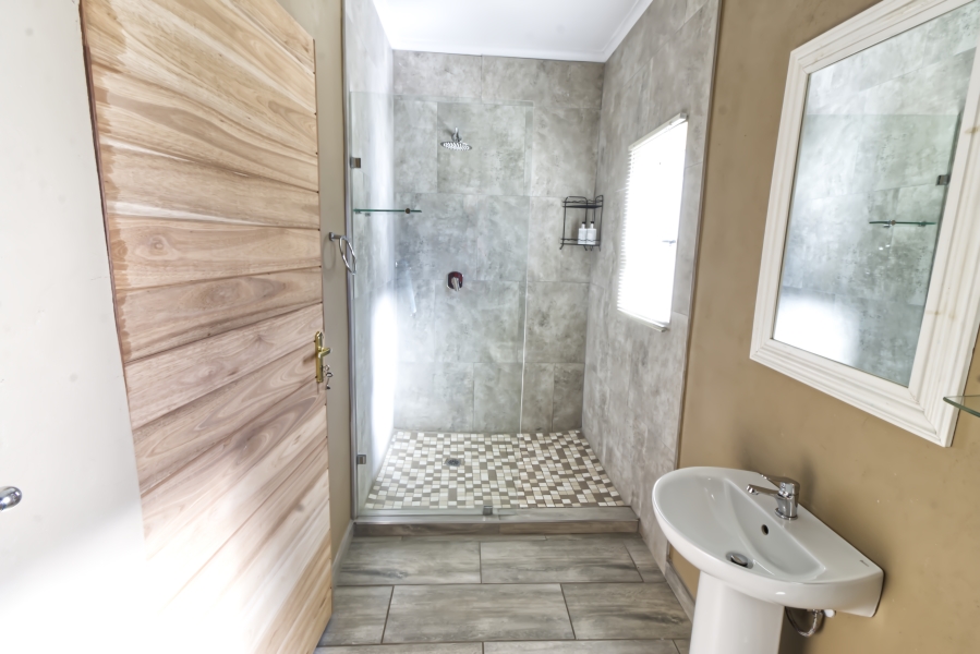 15 Bedroom Property for Sale in Nambiti KwaZulu-Natal