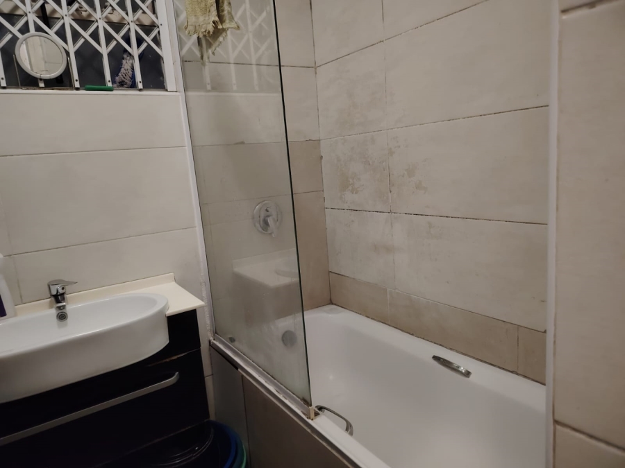2 Bedroom Property for Sale in South Beach KwaZulu-Natal