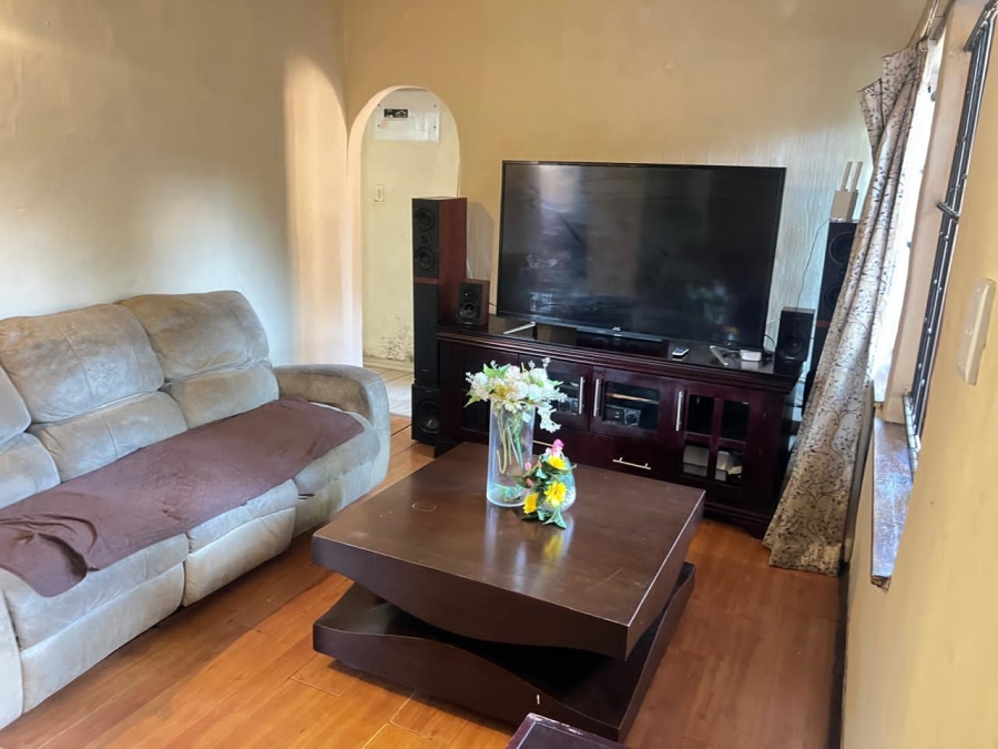 3 Bedroom Property for Sale in Berkshire Downs KwaZulu-Natal